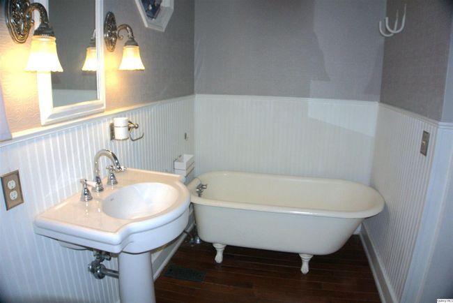 286 Williams St, House other with 4 bedrooms, 2 bathrooms and 1 parking in Barry IL | Image 16