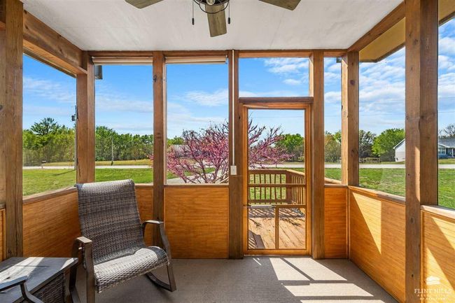 3673 Stewart Farm Rd, House other with 6 bedrooms, 4 bathrooms and null parking in Wamego KS | Image 5