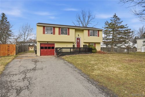 6954 Academy Ln, Lockport, NY, 14094-5359 | Card Image