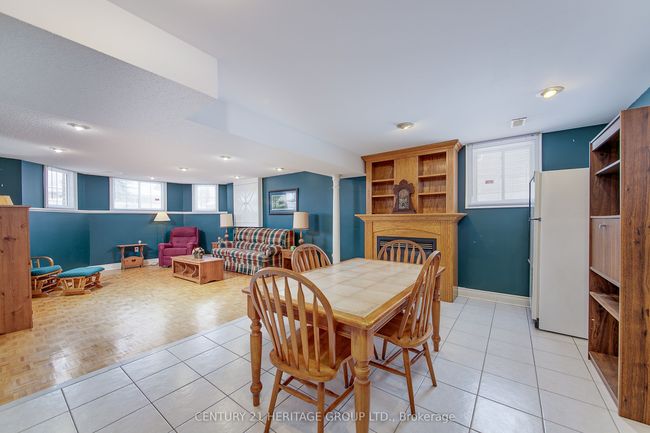70 Moore Ave, House other with 4 bedrooms, 3 bathrooms and 9 parking in Everett ON | Image 20