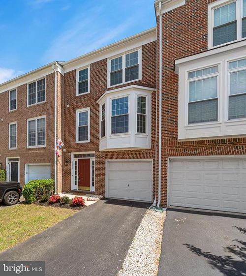 25236 Dunvegan Sq, CHANTILLY, VA, 20152-5306 | Card Image