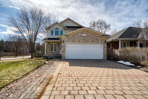 89 Mctaggart Court, London North, ON, N5X3L9 | Card Image