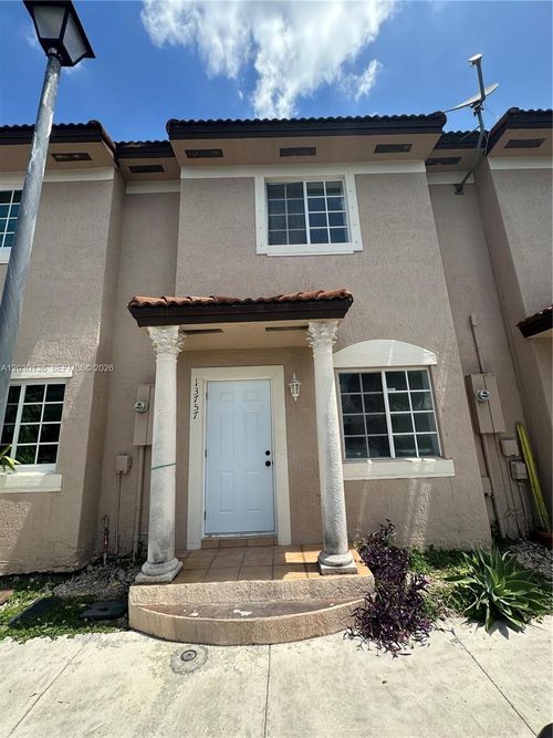 13757-13757 Sw 170th Ter, Miami, FL, 33177-6488 | Card Image