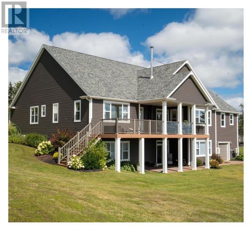 23 Paget Cres, Stratford, PE, C1B0E3 | Card Image