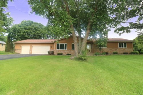 3095 Boerderij Way, Woodstock, IL, 60098-7618 | Card Image