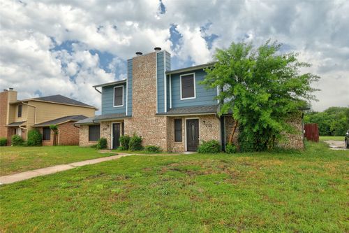 711 Wolftrap Dr, Denton, TX, 76209-8459 | Card Image