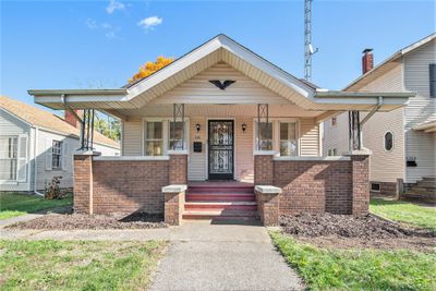 528 N Logan Street, House other with 2 bedrooms, 1 bathrooms and null parking in Mishawaka IN | Image 2