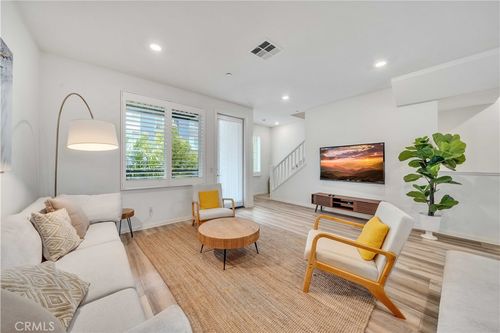 213 Steely, Irvine, CA, 92614 | Card Image