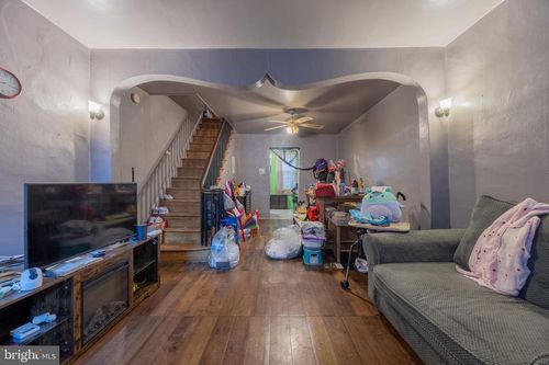 2013 Newcomb St, PHILADELPHIA, PA, 19140-1728 | Card Image