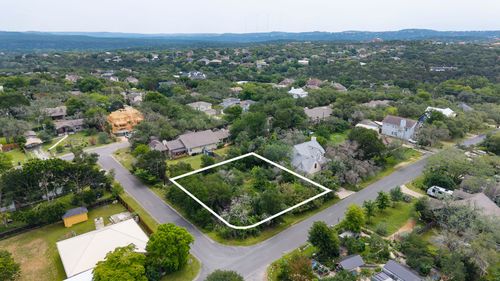 913 Lipan Trl, Austin, TX, 78733-2545 | Card Image
