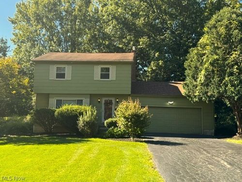 463 Colonial Drive, Youngstown, OH, 44505 | Card Image