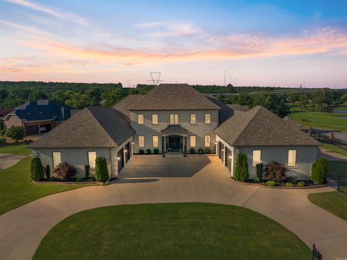 5090 Oakhurst Way, Conway, AR, 72034-8767 | Card Image