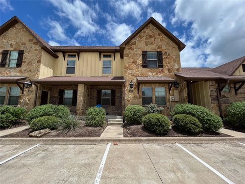 405 Baby Bear Dr, College Station, TX, 77845-7777 | Card Image