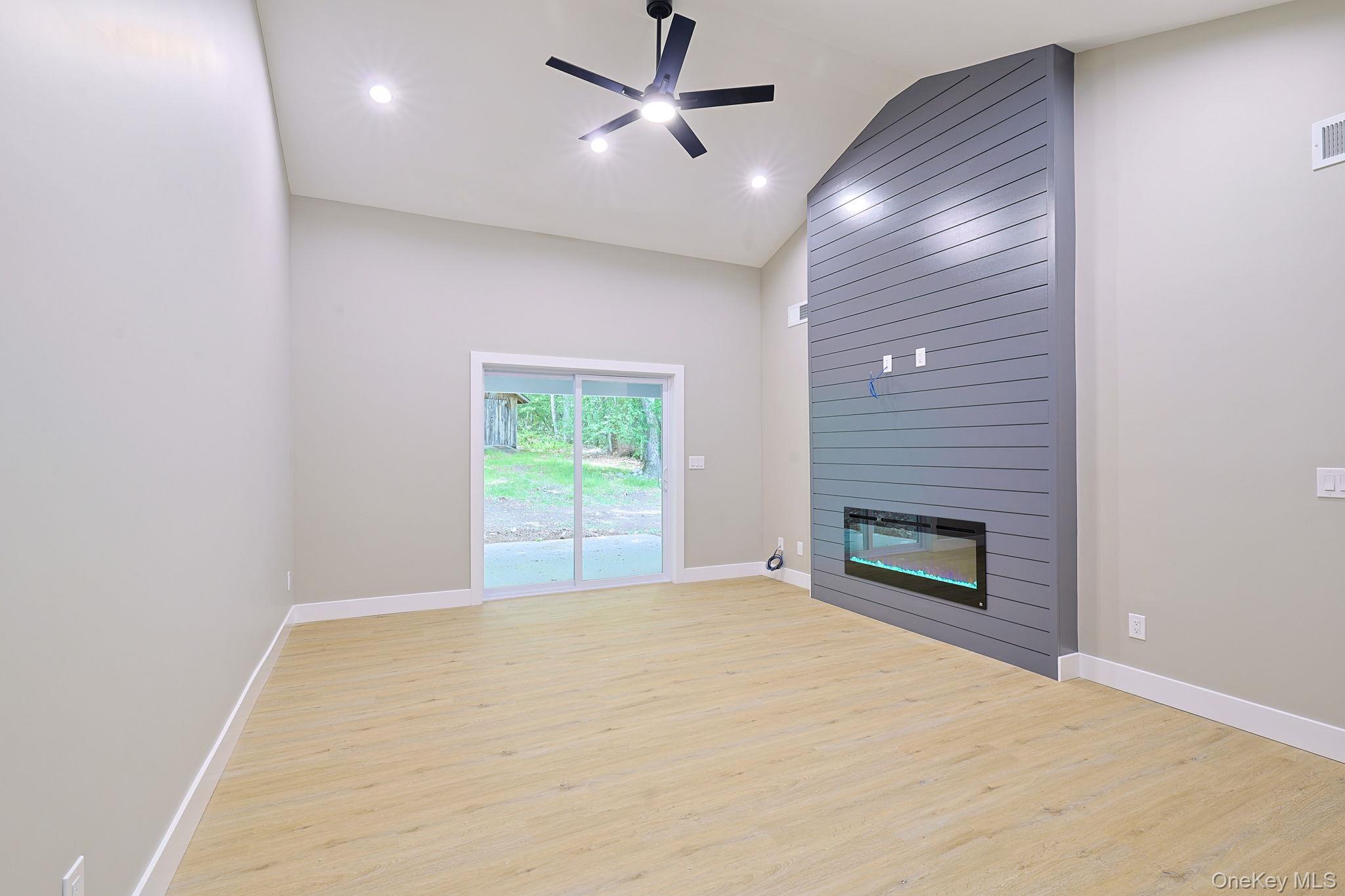 Residential Lease in Mamakating 5