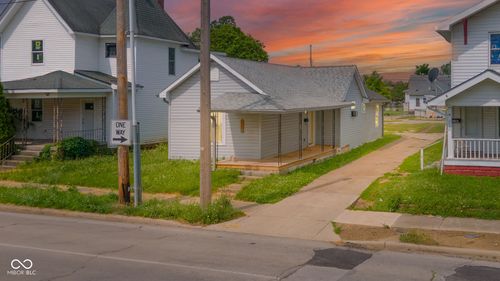 2111 Central Ave, Anderson, IN, 46016-4332 | Card Image