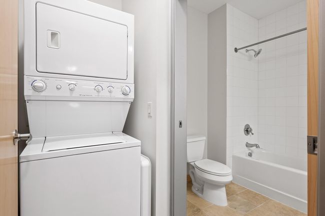 Convenient in-unit laundry | Image 21