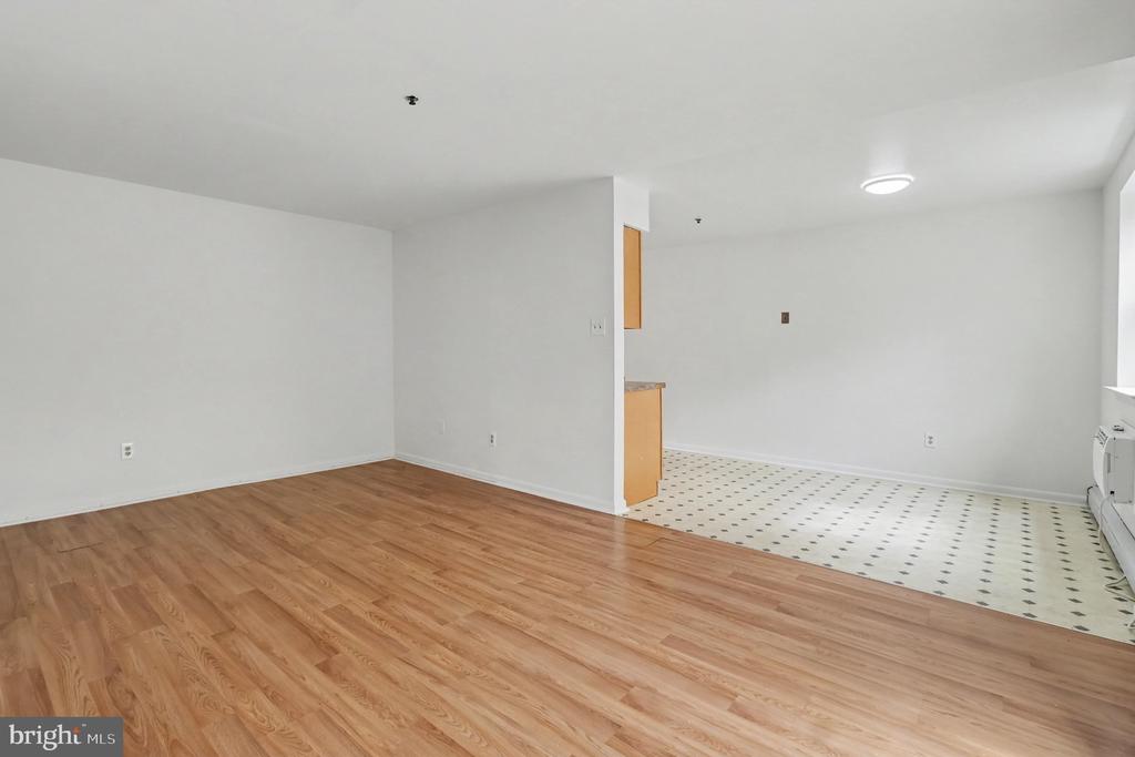 Residential in WYNCOTE 5