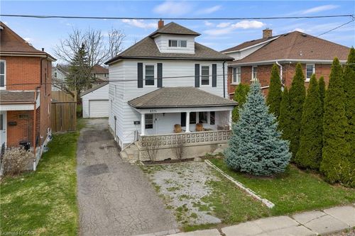 4725 Third Ave, Niagara Falls, ON, L2E4L7 | Card Image
