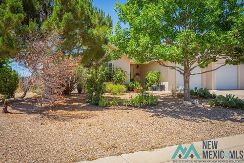 3018 N Richardson Ave, Roswell, NM, 88201-5875 | Card Image