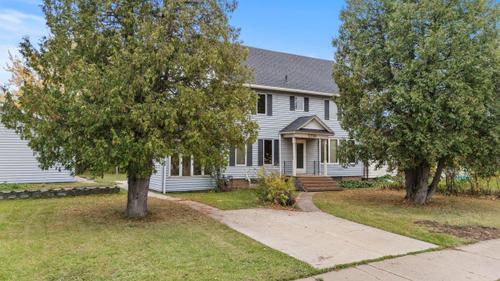 5738 Mineral Ave, Mountain Iron, MN, 55768-8329 | Card Image