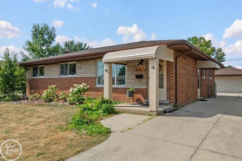 20413 Shores St, Saint Clair Shores, MI, 48080-3172 | Card Image