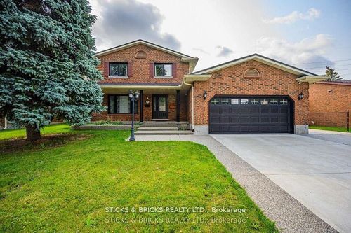 7102 Burbank Cres, Niagara Falls, ON, L2J4E7 | Card Image