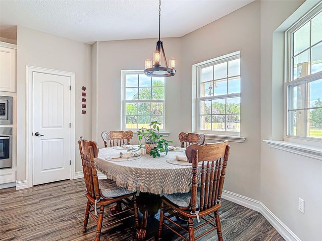 kitchen dining nook | Image 22