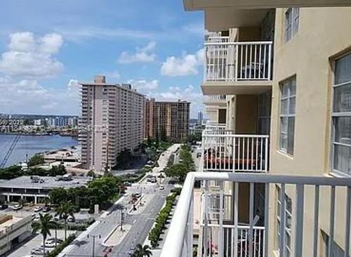 apt-1611-231 174th St, Sunny Isles Beach, FL, 33160-3319 | Card Image