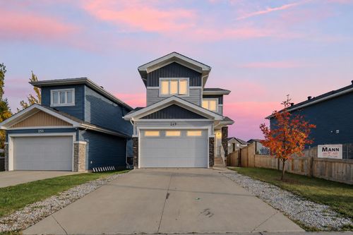 249 Siltstone Pl, House with 4 bedrooms, 4 bathrooms and 4 parking in Fort Mcmurray AB | Card Image