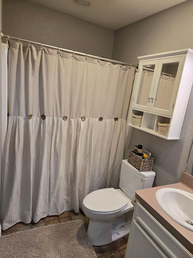 1001 Block St, House other with 2 bedrooms, 2 bathrooms and null parking in Port Neches TX | Image 10