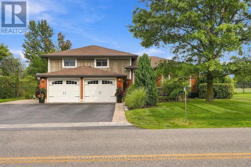 826 Millgrove Side Rd, Millgrove, ON, L0R1V0 | Card Image