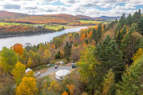 534 Us Route 2, Cabot, VT, 05647-9882 | Card Image