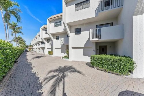 15-1222 Hillsboro Mile, Hillsboro Beach, FL, 33062-1430 | Card Image