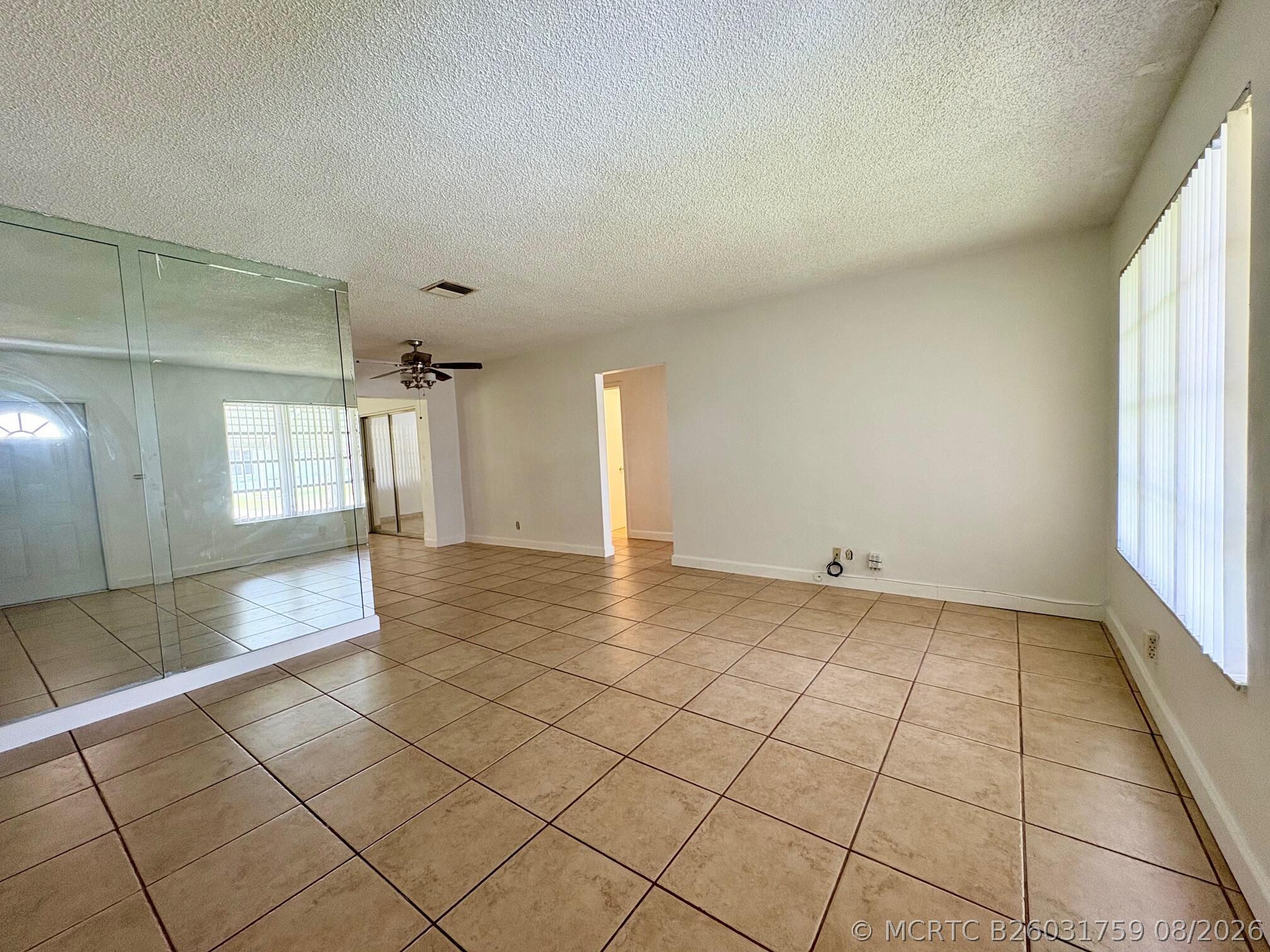 Residential in Tamarac 5