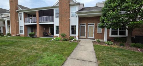 45-46246 Baldwin Dr, Macomb, MI, 48044-5220 | Card Image