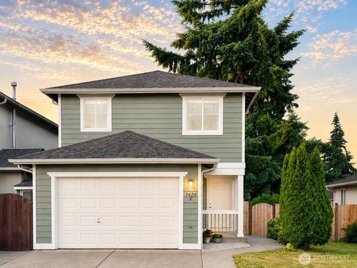 b-3428 178th Pl Ne, Arlington, WA, 98223-3702 | Card Image