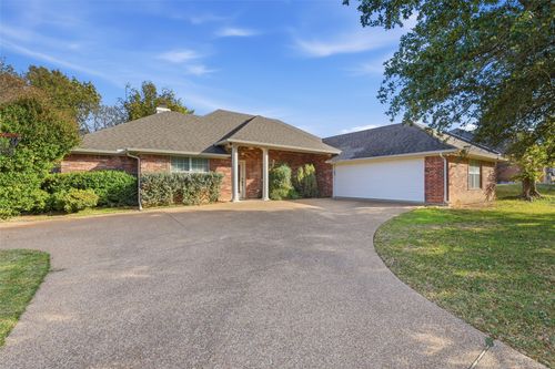 9120 Monarch Dr, Waco, TX, 76712-8739 | Card Image