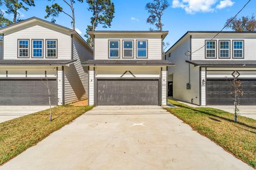 8157 Crestview Dr, Houston, TX, 77028-2605 | Card Image