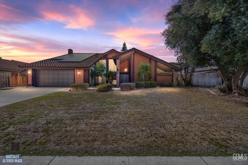2529 Innisfree Dr, Bakersfield, CA, 93309-4356 | Card Image