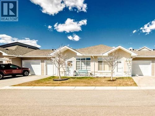 10 Sunvale Place Ne, High River, AB, T1V0J3 | Card Image