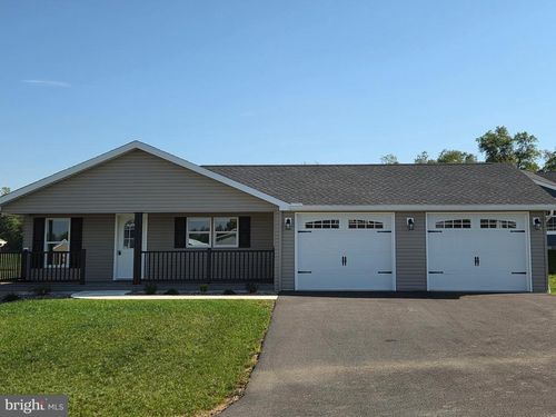 26 Burke Dr, SHIPPENSBURG, PA, 17257-8128 | Card Image