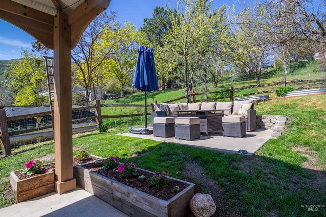 305 3 Rd St, House other with 2 bedrooms, 2 bathrooms and null parking in Juliaetta ID | Image 36