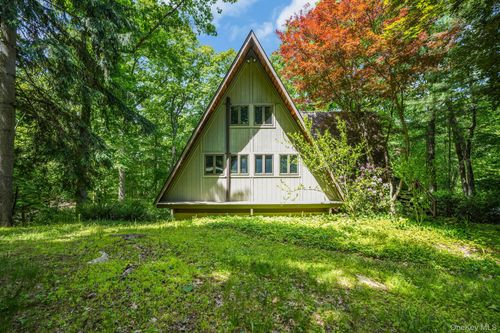 56 High Hill Rd, Tuxedo Park, NY, 10987-3509 | Card Image