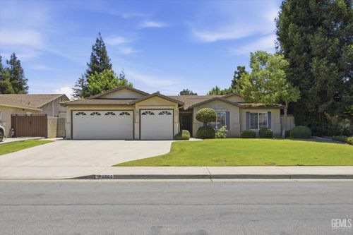 6003 Lausanne St, Bakersfield, CA, 93308-6590 | Card Image