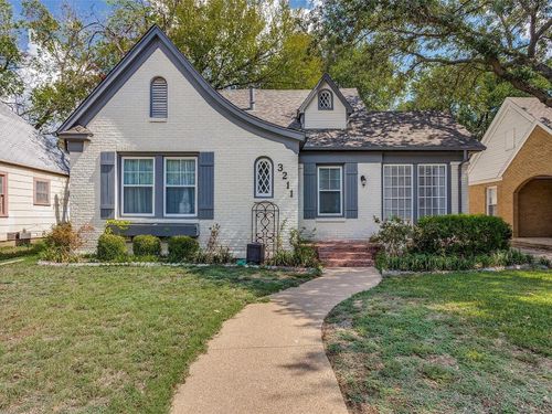 3211 Cockrell Ave, Fort Worth, TX, 76109-2255 | Card Image