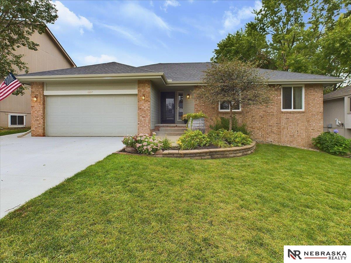 Orchard Ave, Omaha, NE 68135