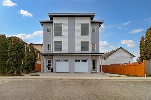 2-95 Battleford Ave, Victoria, BC, V8Z1K5 | Card Image