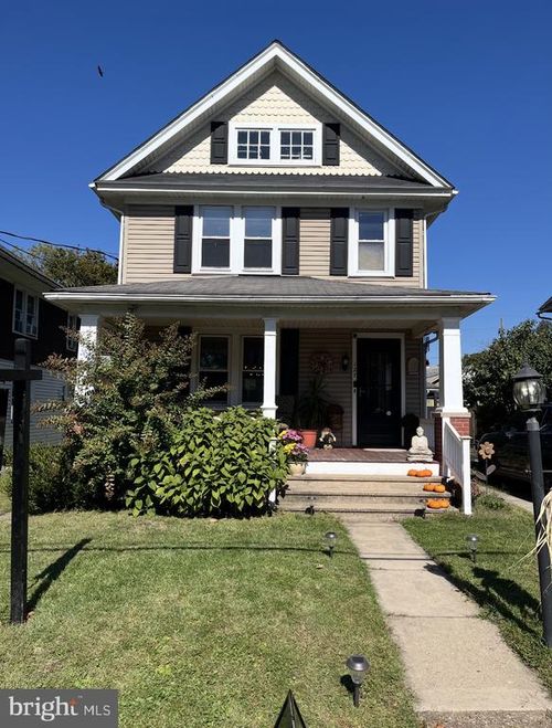 127 Sycamore Rd, RIEGELSVILLE, PA, 18077-7006 | Card Image