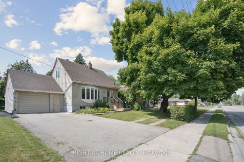 2343 Mountainside Dr, Burlington, ON, L7P1C1 | Card Image