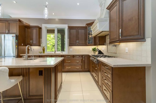 7 Tristan Crt, House other with 3 bedrooms, 3 bathrooms and 5 parking in Brampton ON | Image 14